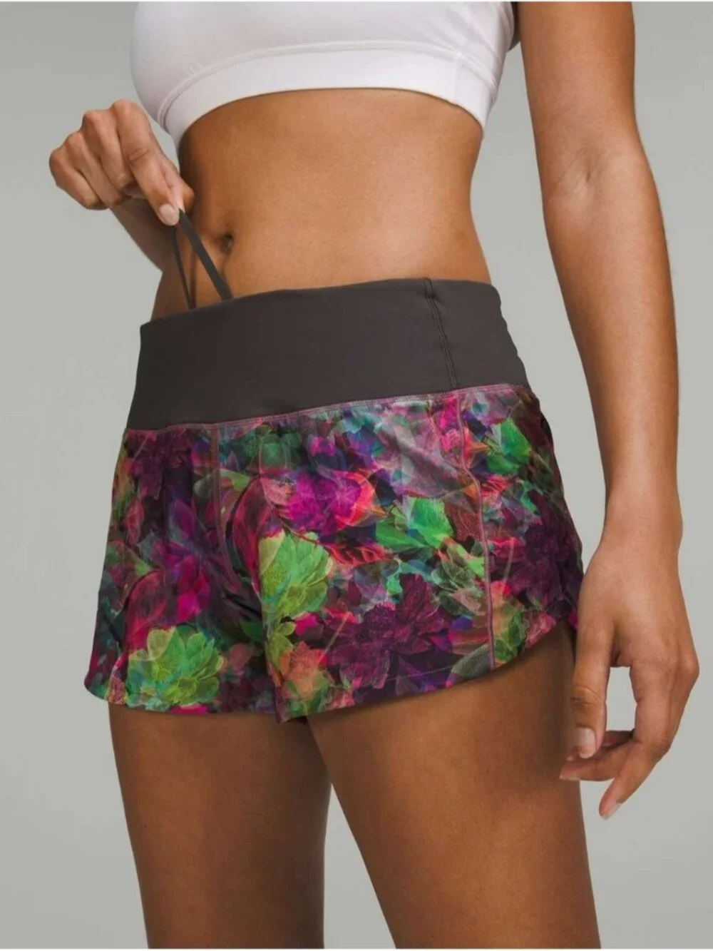 Lululemon Speed Up Mid-Rise Lined Short 4